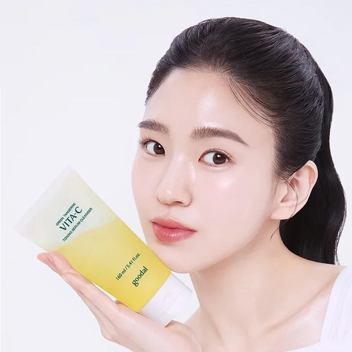 goodal-green-tangerine-vita-c-toning-serum-cleanser-160ml-02