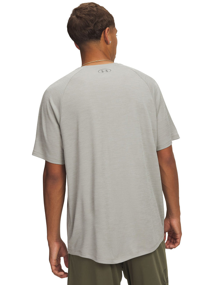 UA Tech Textured Polera Manga Corta gris para hombre
