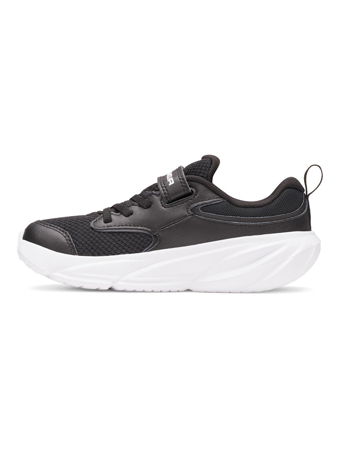 Zapatilla UA Surge 5 AC negro para niño